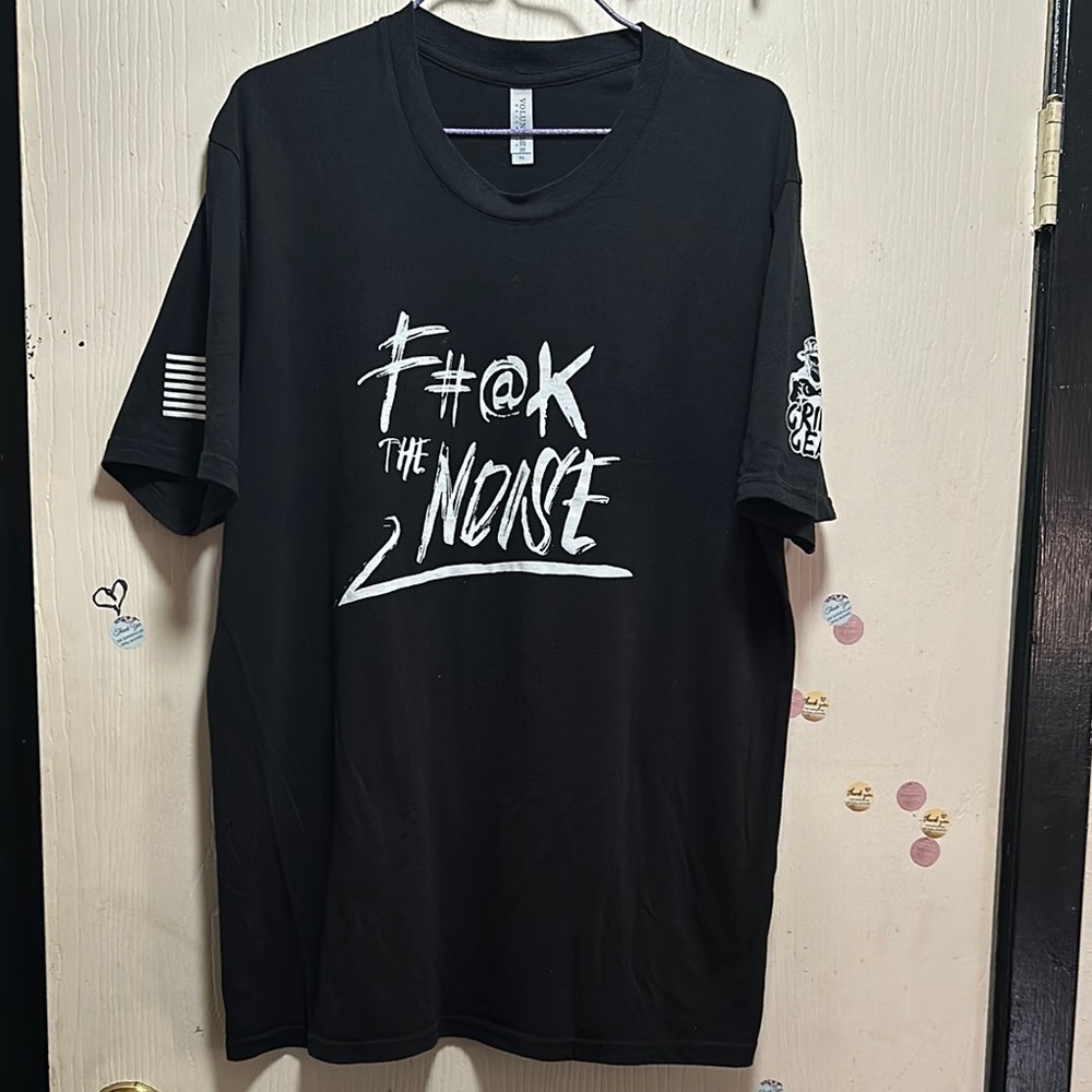 Vintage Volunteer Knitwear Graphic T-Shirt, Size XL, Black, Streetwear - Picture 2 of 16